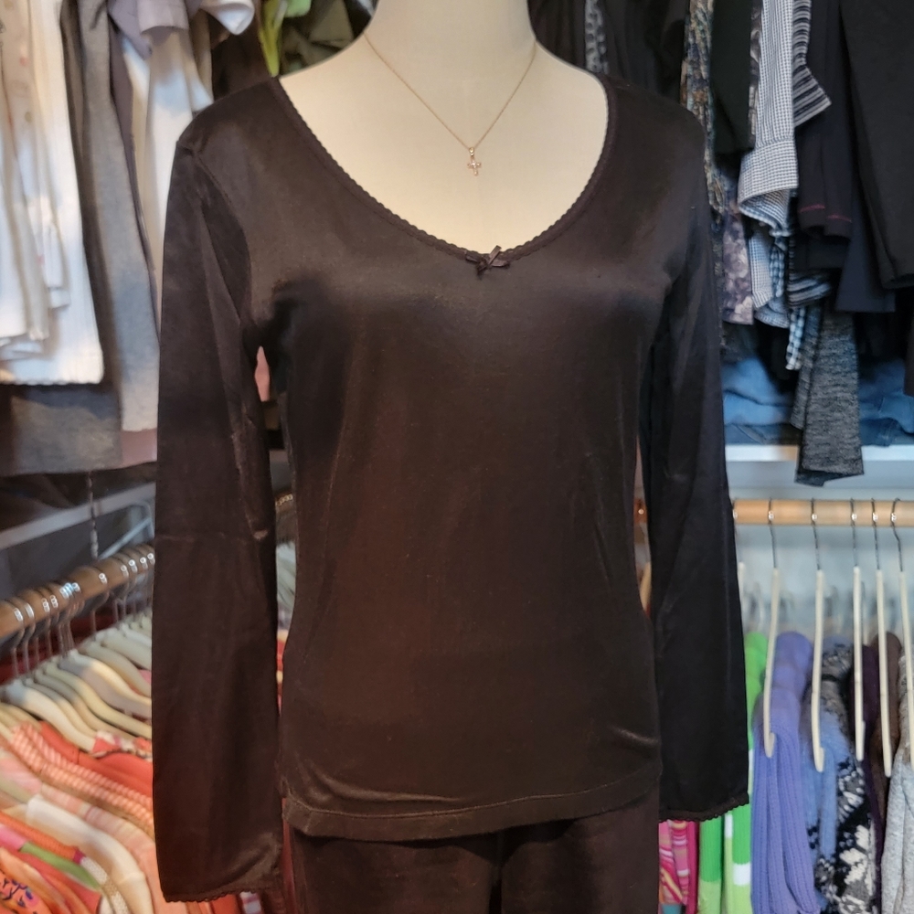 STEVE ♡ Silky Soft 'n Comfy Black V Neck Lace Trim Thermal Long Sleeve Top M